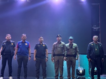 บูรณาการกำลังปิดล้อมตรวจค้นสถานบริการ ร้านทองหล่อ ถนนพัทยาใต้ ภายในโครงการ Duck square (ตาม นโยบาย 5 ปลอด)